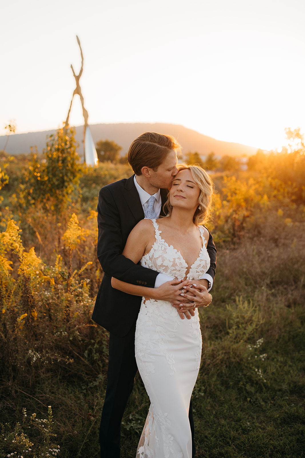 Bride and groom portrait during sunset at one of the best outdoor wedding venues Chattanooga in TN. 